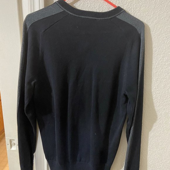 Express Long Sleeve V-Neck Black & Grey Sweater - Picture 3 of 4